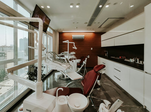 Quiet skin consultation setting for treatment planning in Montreal